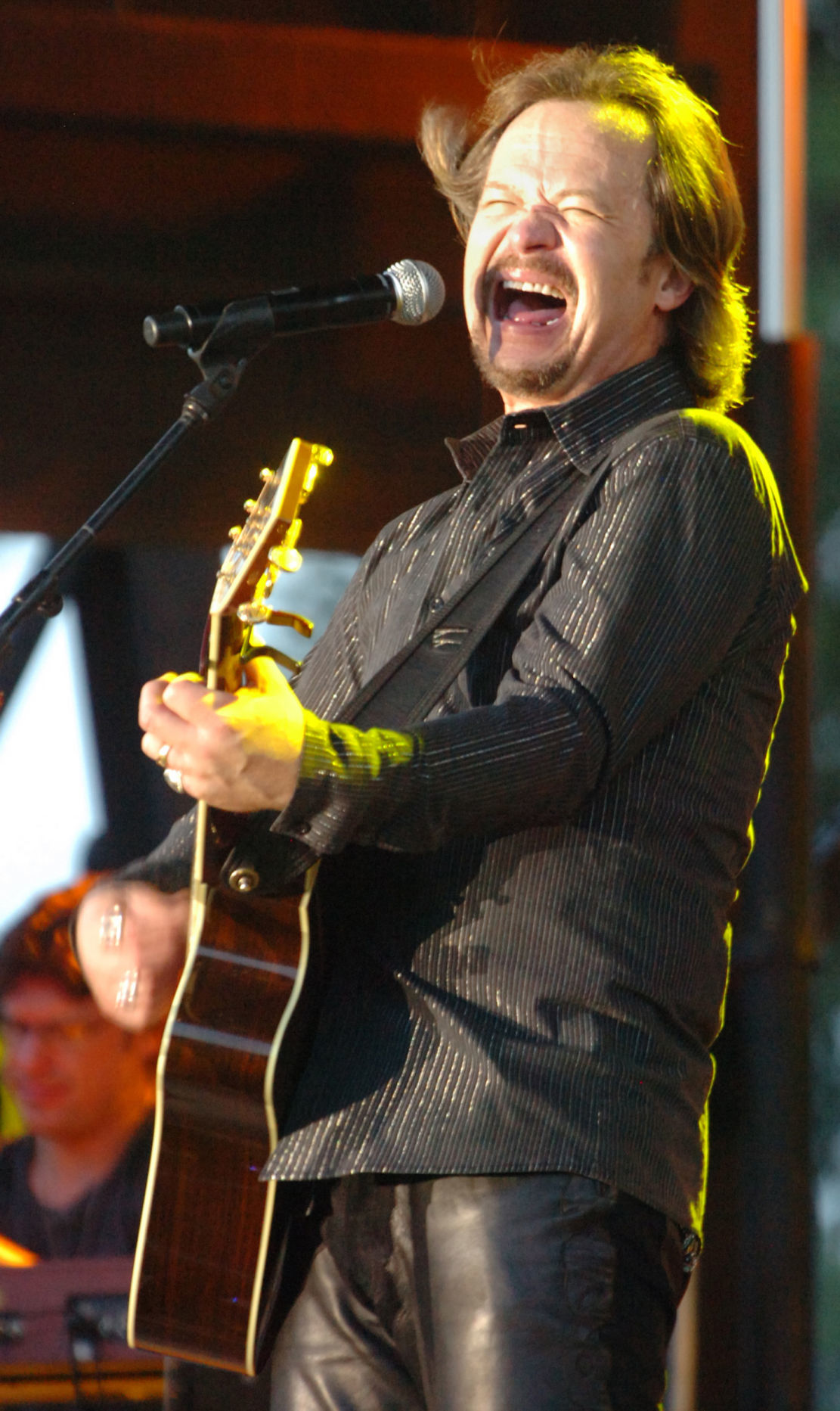 Travis Tritt-- Bagelfest 2011